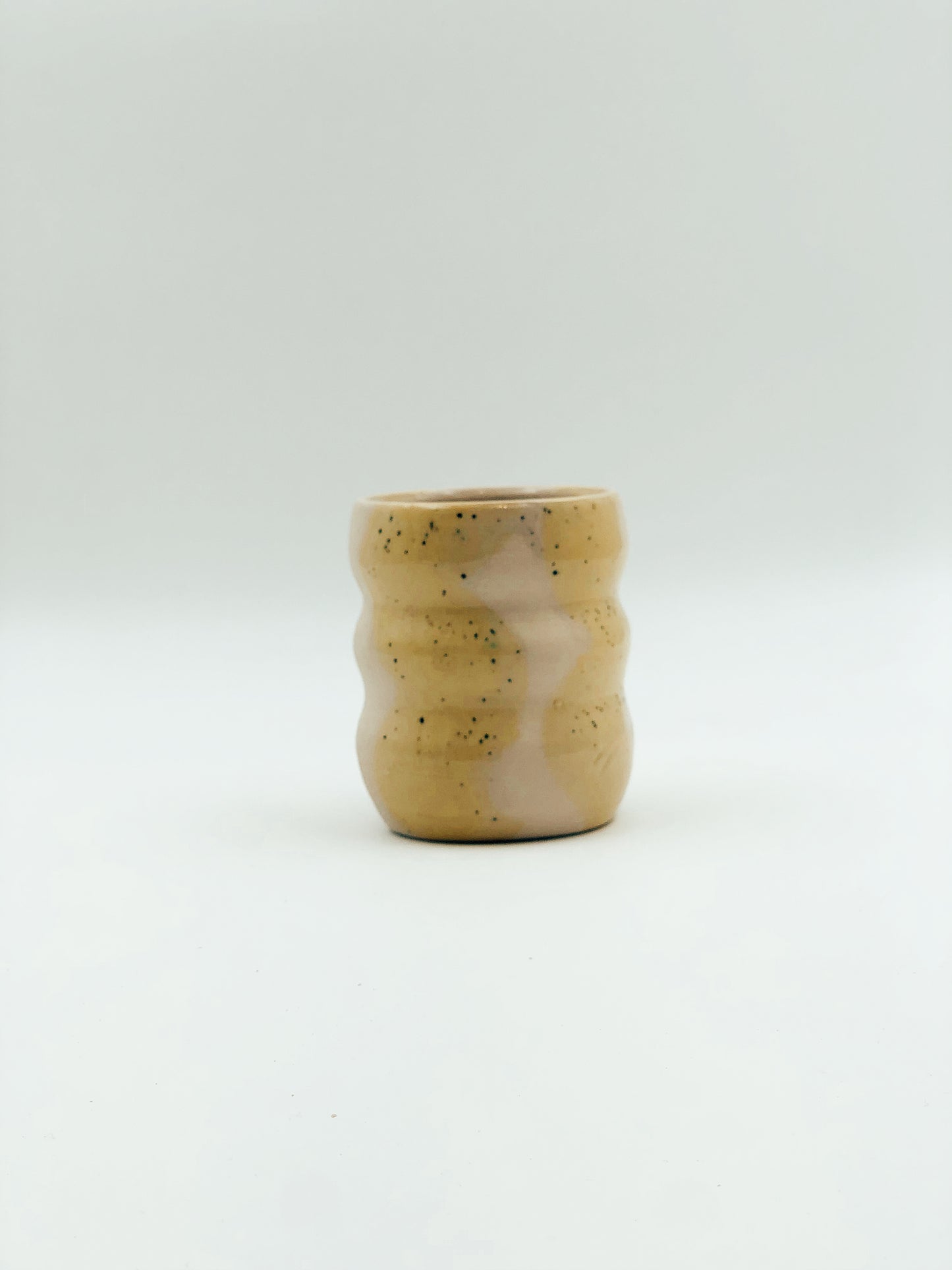 Becher Viola